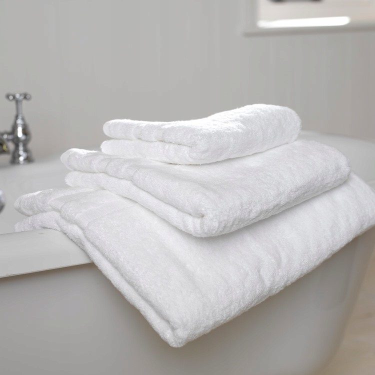 ręczniki pościel podczas czarteru